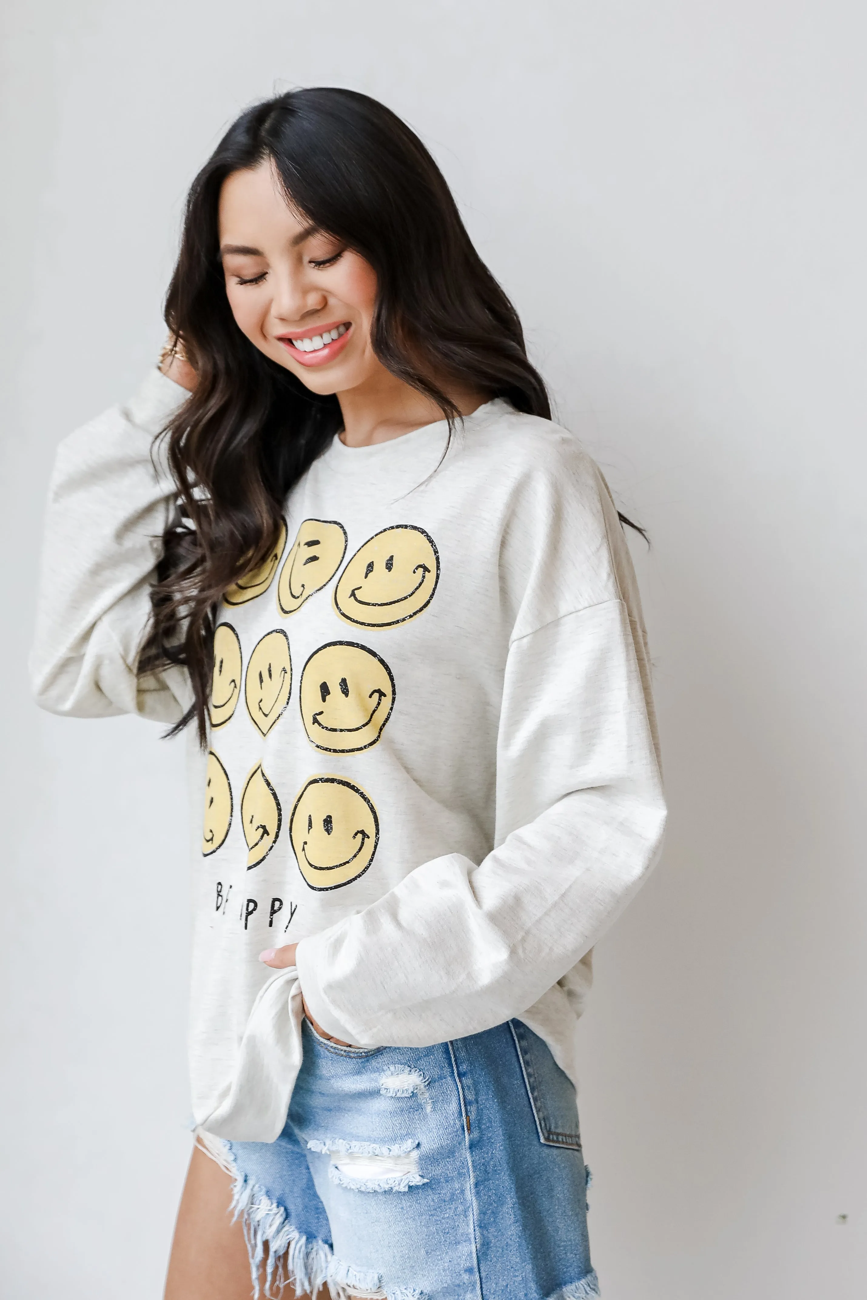 Be Happy Smiley Face Pullover