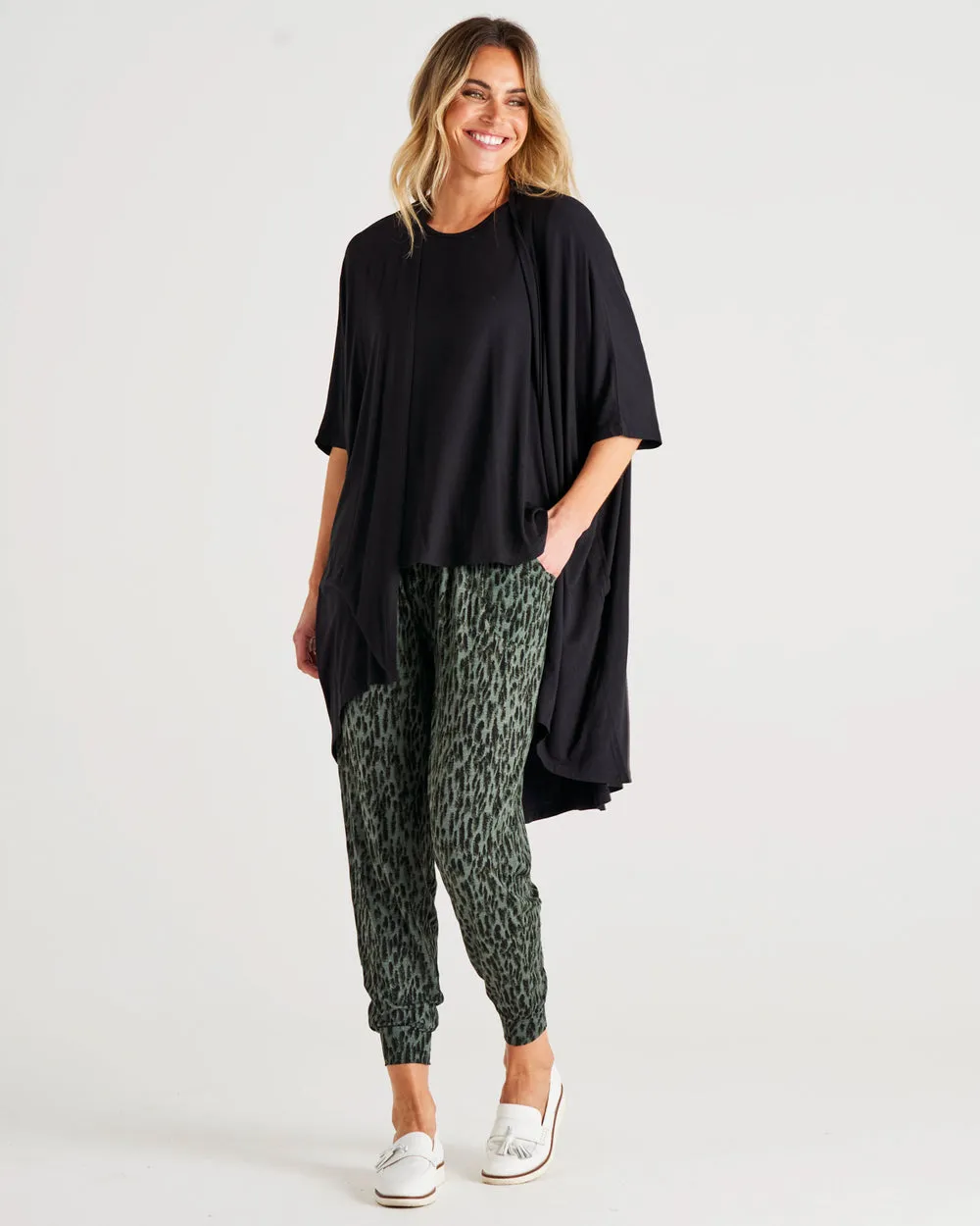 Betty Basics Paris Pant Abstract Print