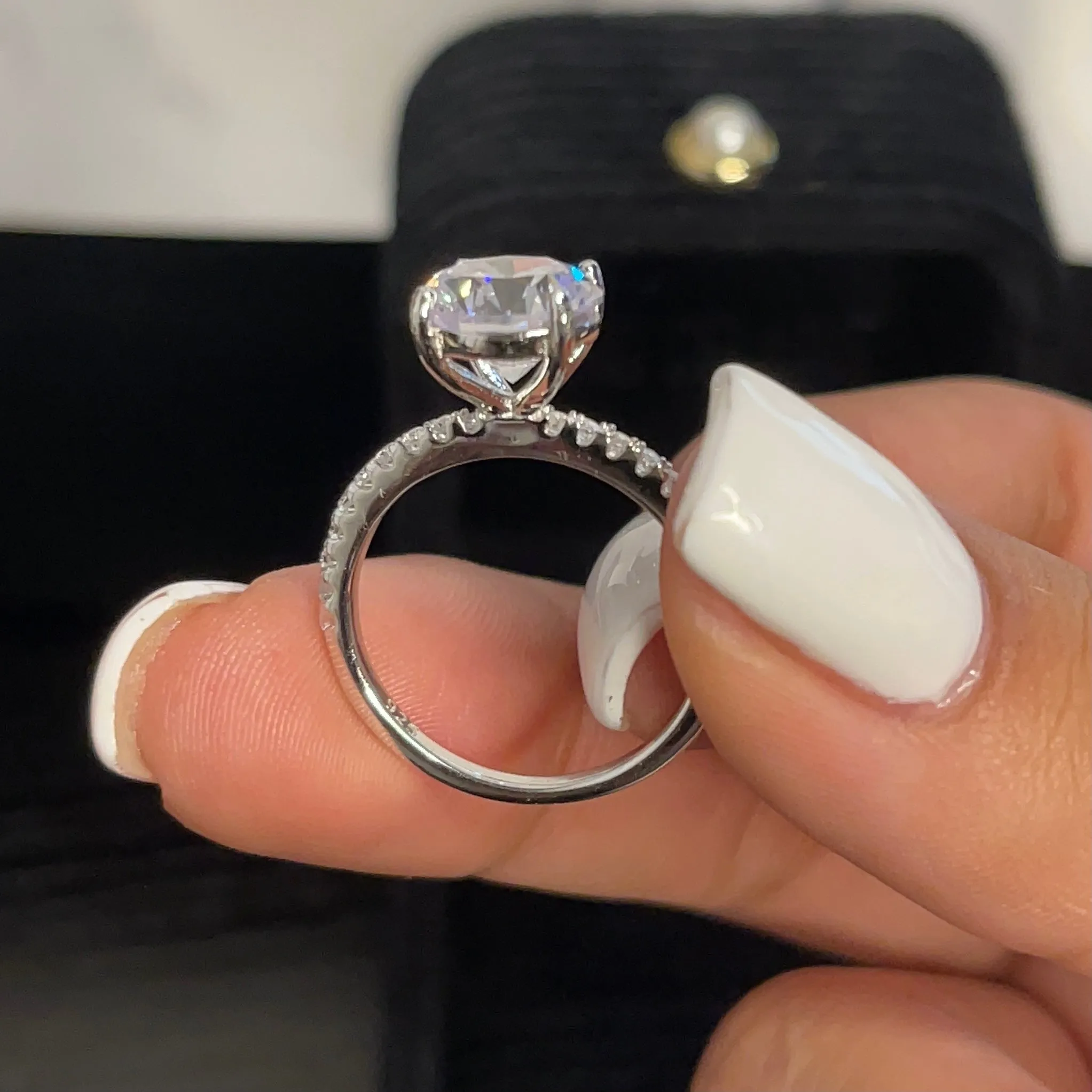 MARIA MOISSANITE RING