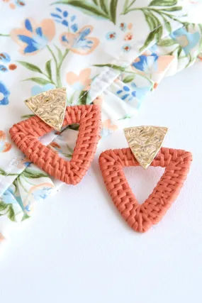 TRIANGLE RATTAN EARRINGS -ORANGE